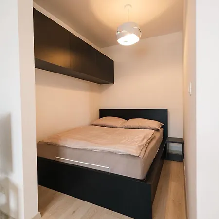 Apartament Cloud 9 *